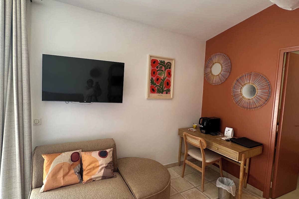 double room, 1 queen bed, city view | 1 bedroom, premium bedding, select comfort beds, in-room safe