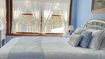 Double Room, Accessible, Private Bathroom | Desk, iron/ironing board, free WiFi, bed sheets