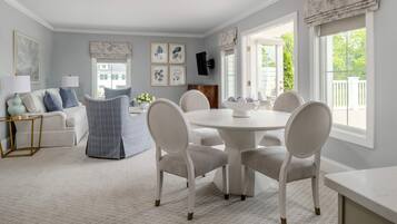 Luxury Suite, 1 Bedroom, Balcony | Living area | Smart TV