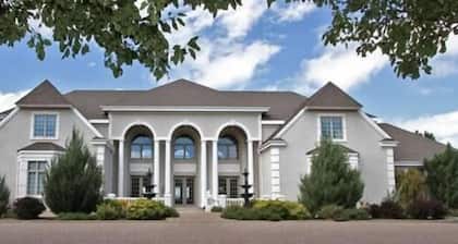 Claremont Inn & Winery