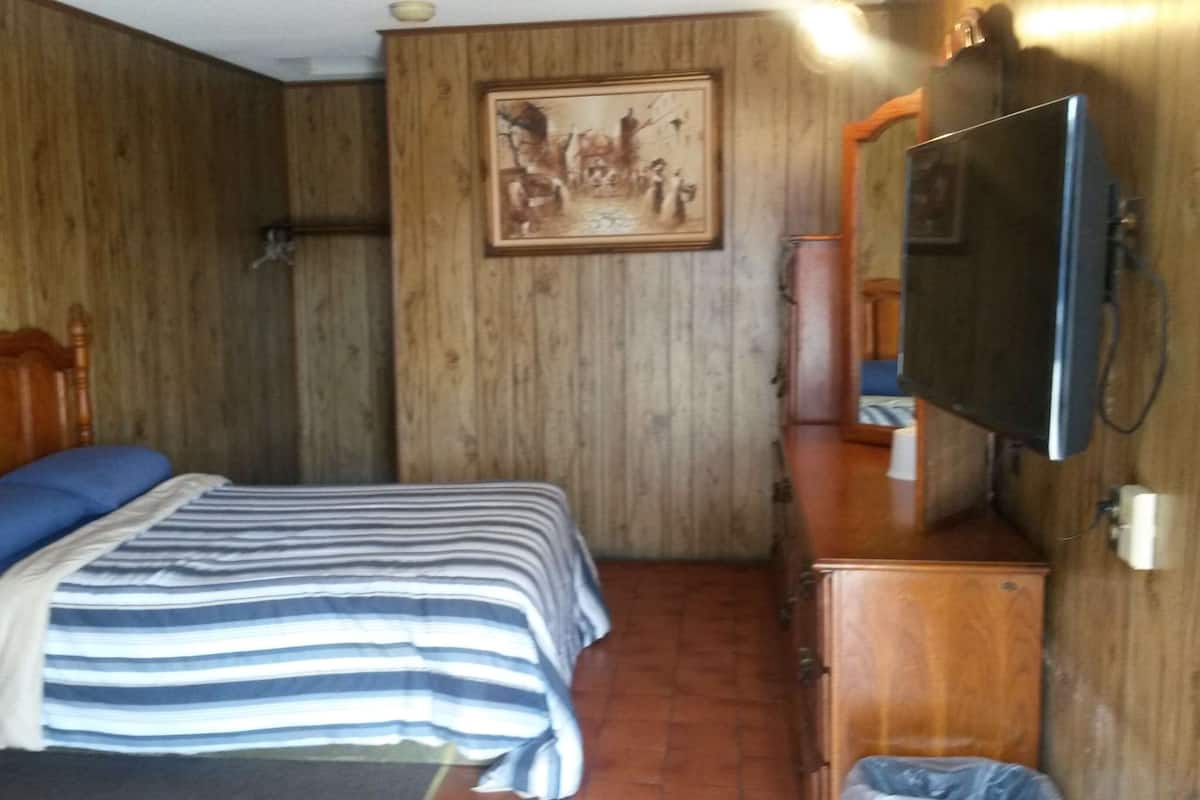 Wifi gratis y ropa de cama
