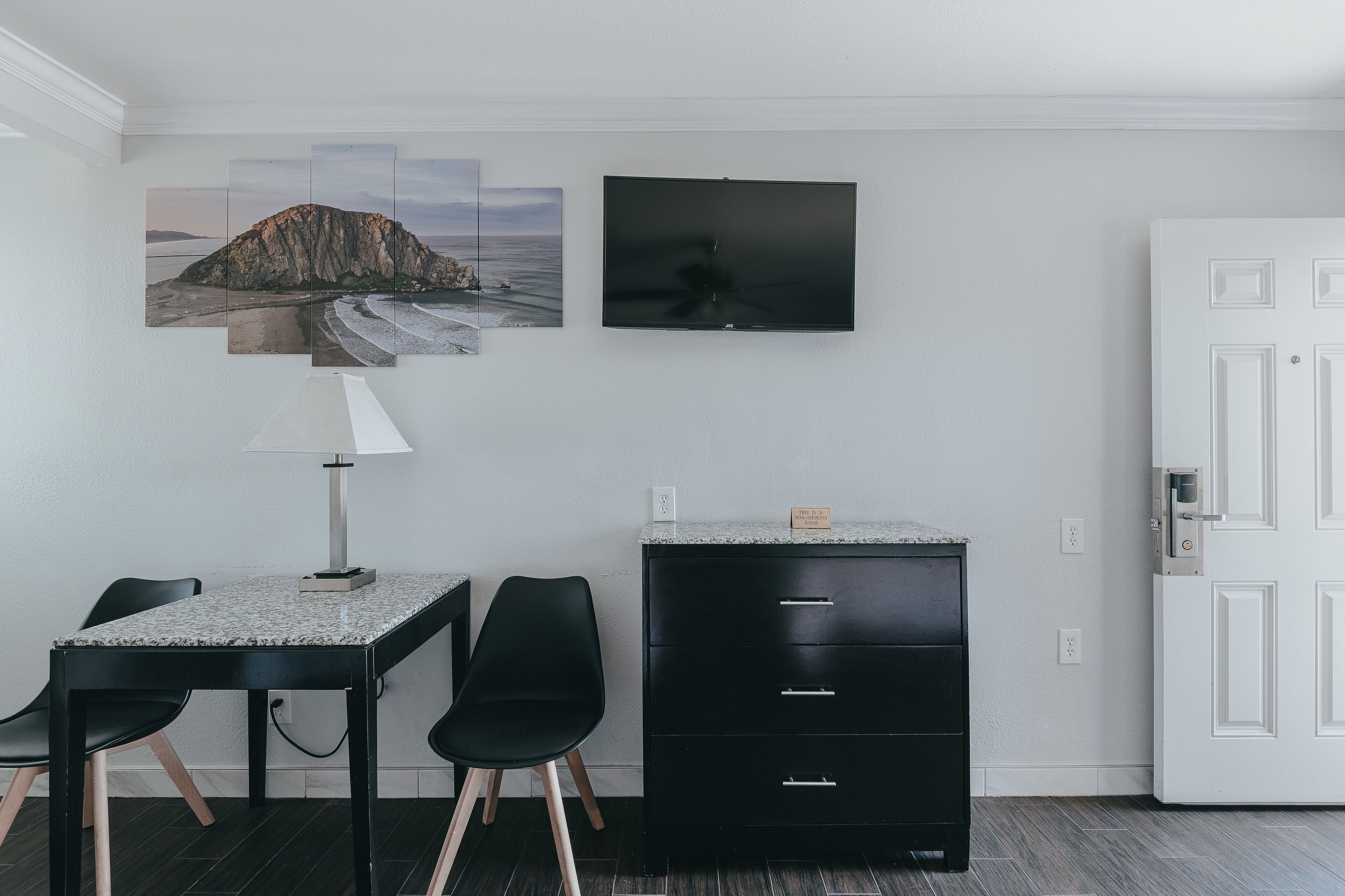 Deluxe Room, 2 Double Beds, Non Smoking, Pets Not Allowed (Downstairs) | Premium bedding, pillowtop beds, desk, laptop workspace