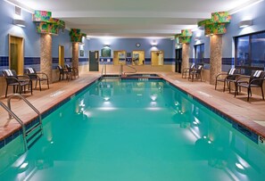 Indoor pool - Holiday Inn Express Hotel & Suites Athens by IHG (Athens)