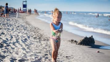 Spiaggia privata nelle vicinanze, lettini da mare, ombrelloni