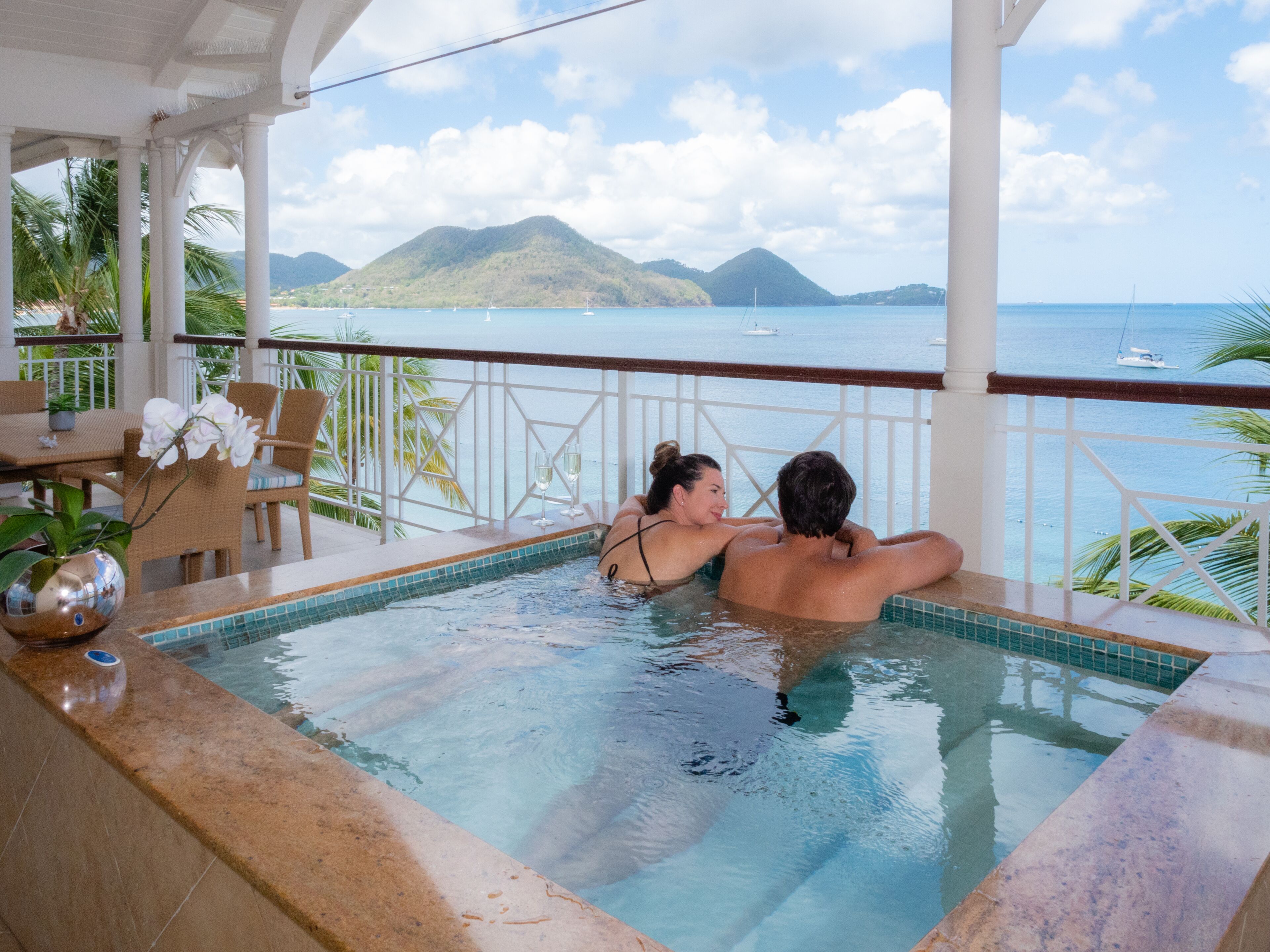 2 Bedroom Butler Beachfront Villa Suite with Plunge Pool | 露台