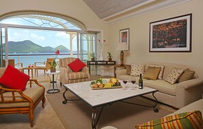 Televisión de pantalla plana y reproductor de DVD 