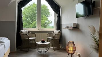 Standard Double or Twin Room | Hypo-allergenic bedding, free WiFi, bed sheets