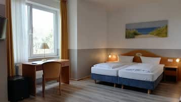 Comfort kamer, 1 twee- of 2 eenpersoonsbedden | Hypoallergeen beddengoed, gratis wifi, beddengoed