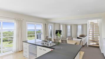 Panoramic Four Bedroom Penthouse