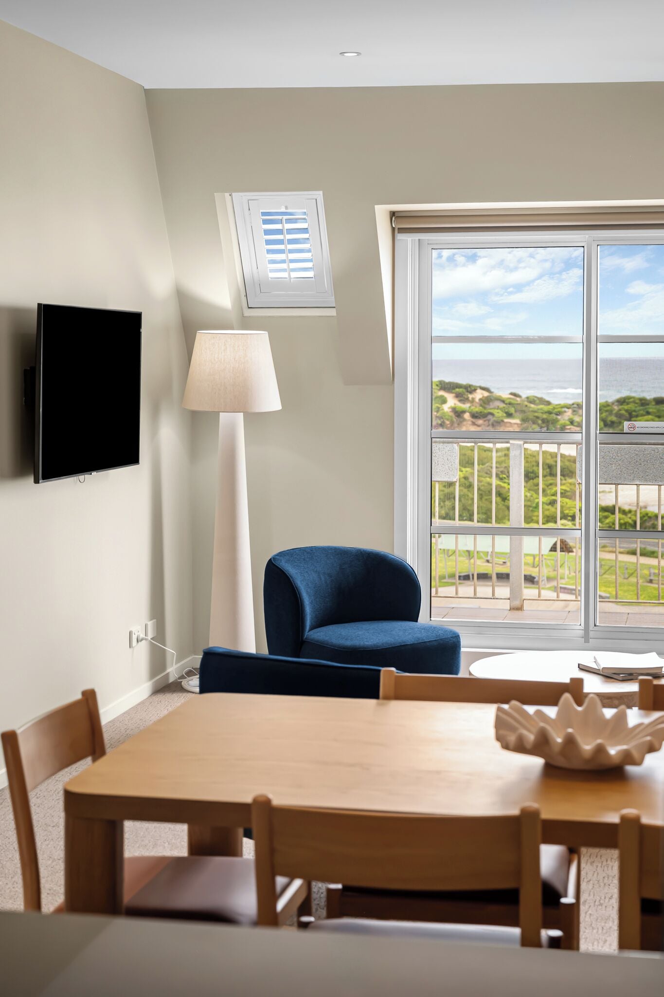 Breakfast, lunch and brunch served