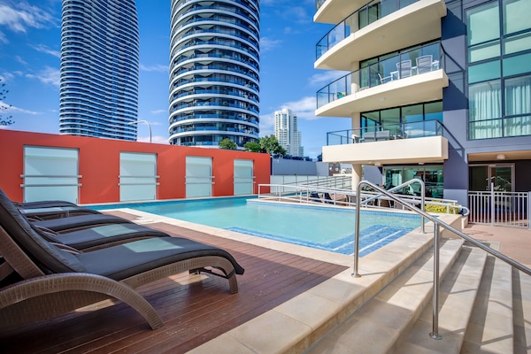 Outdoor pool, pool loungers