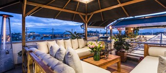 Hotel Platinum Suite