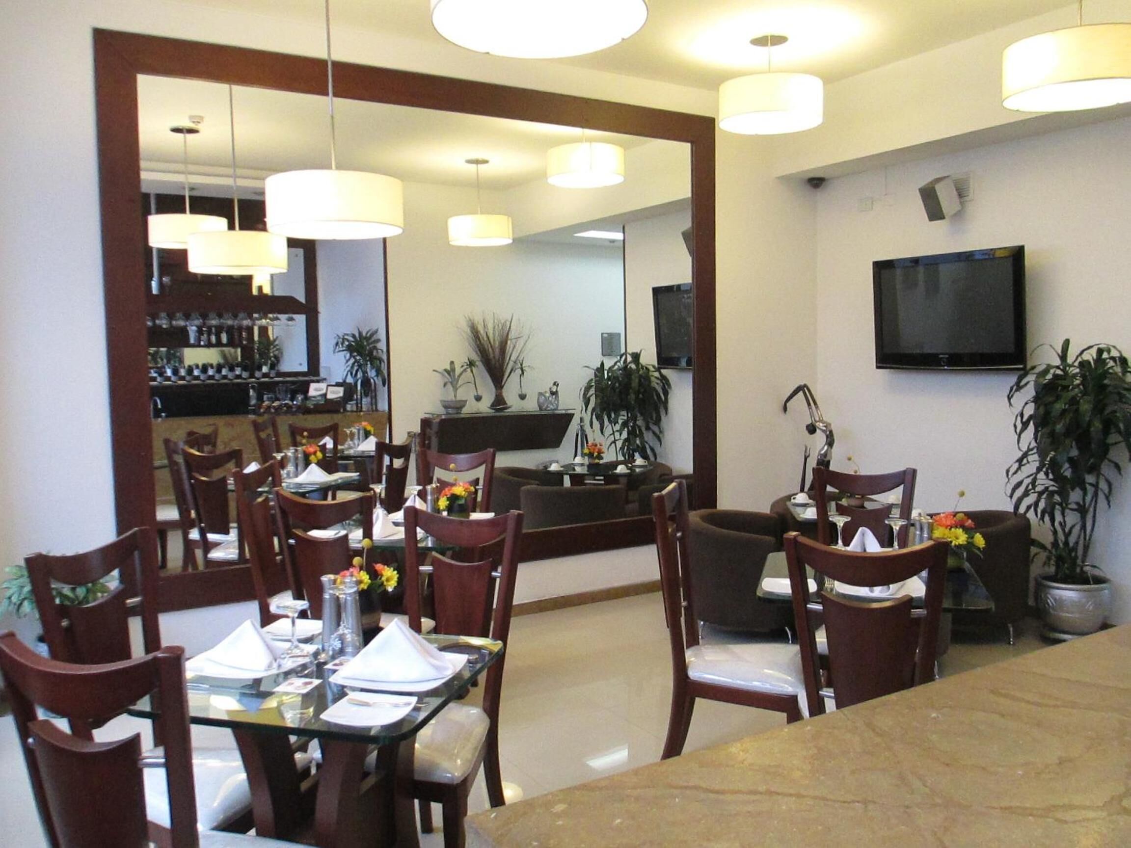 Photo - Hotel Platinum Suite