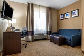 Desk, blackout curtains, iron/ironing board, free WiFi