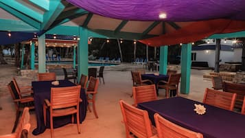 Breakfast, lunch, dinner served; beach views