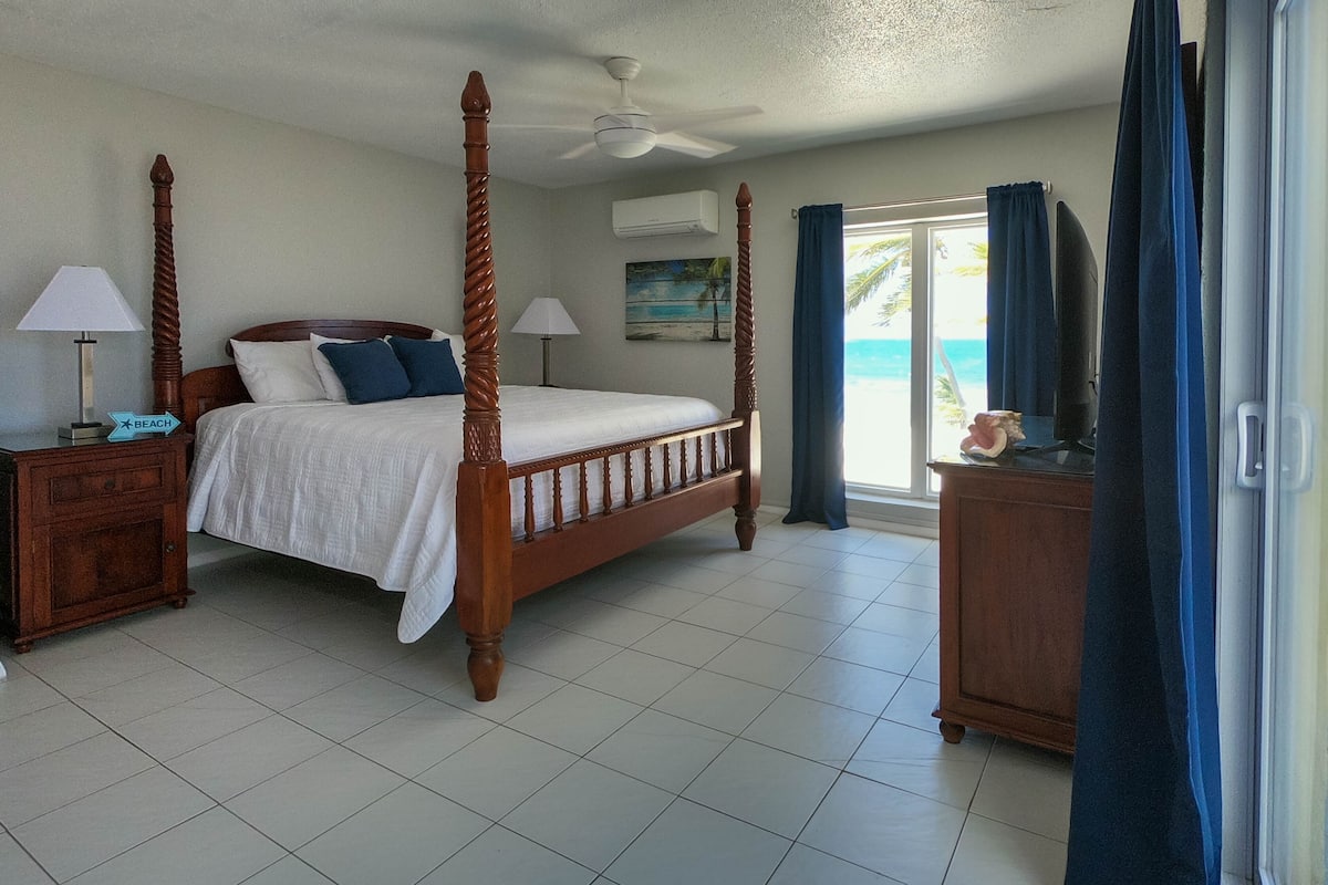 1 bedroom, premium bedding, laptop workspace, blackout curtains