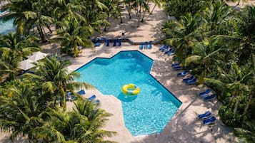 Außenpool, Liegestühle