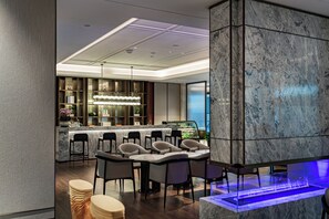 Coin salon dans le hall