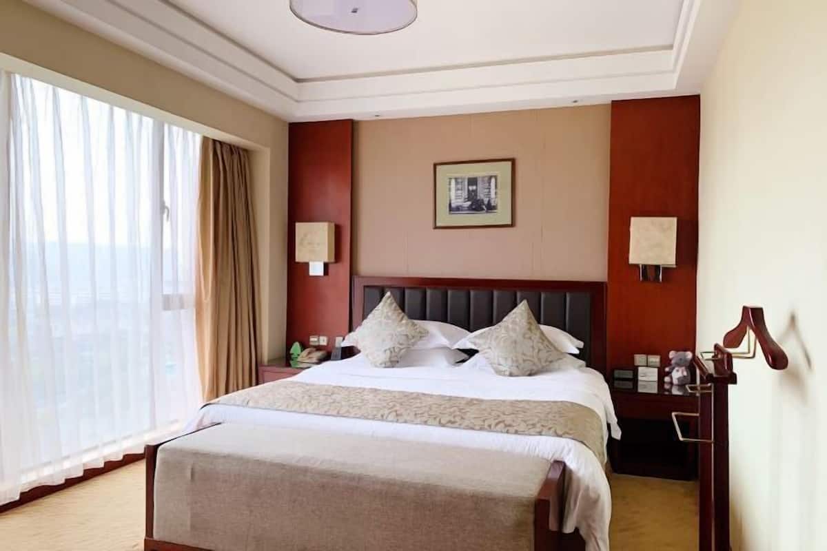 1 bedroom, minibar, in-room safe, desk