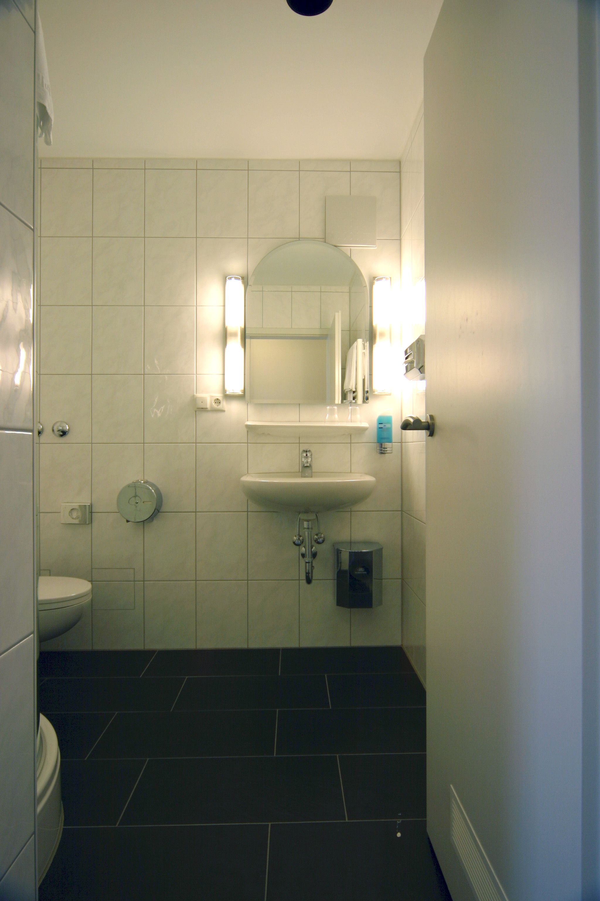 double or twin room | bathroom | shower, free toiletries, hair dryer, towels