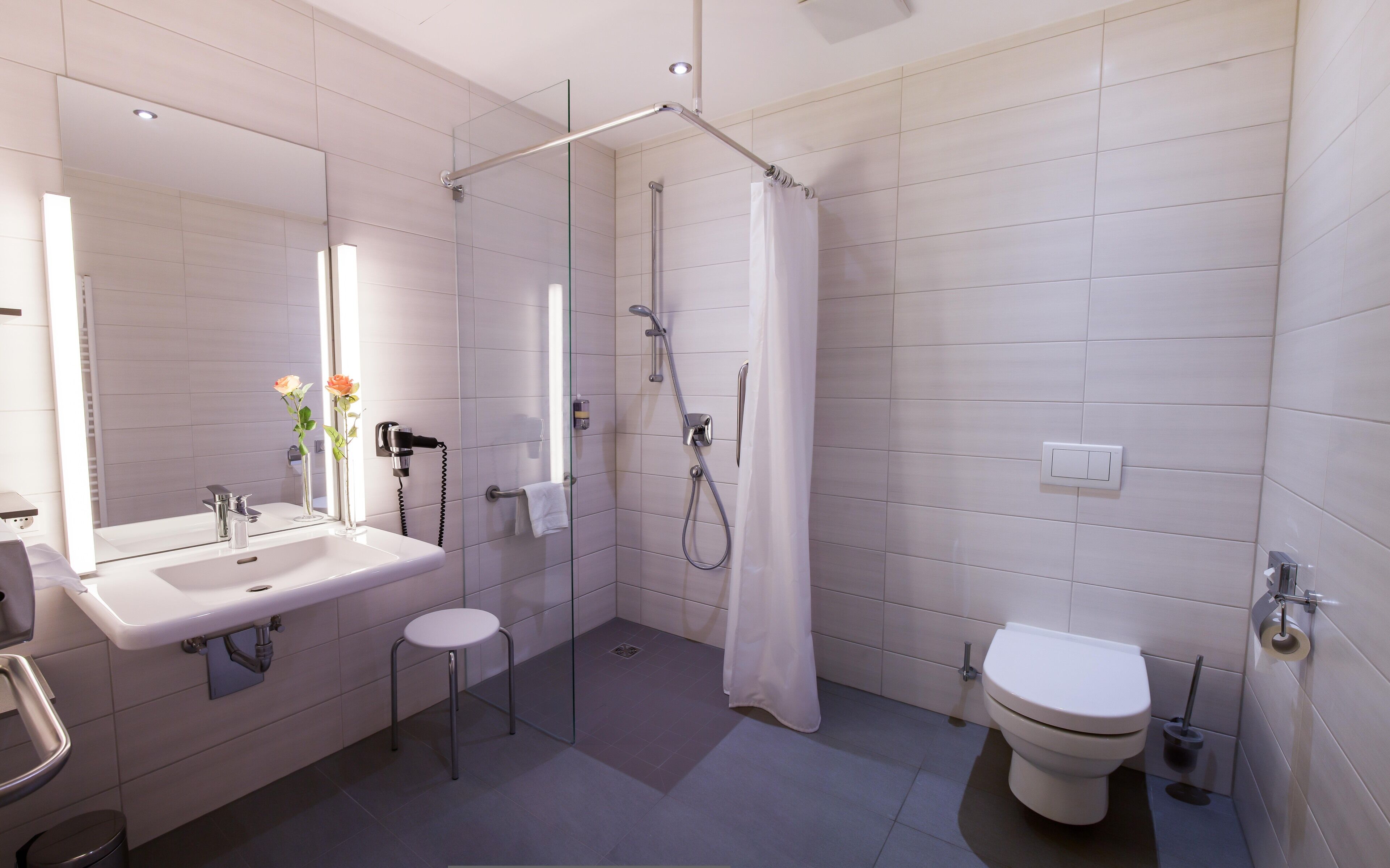 shower, free toiletries, hair dryer, towels