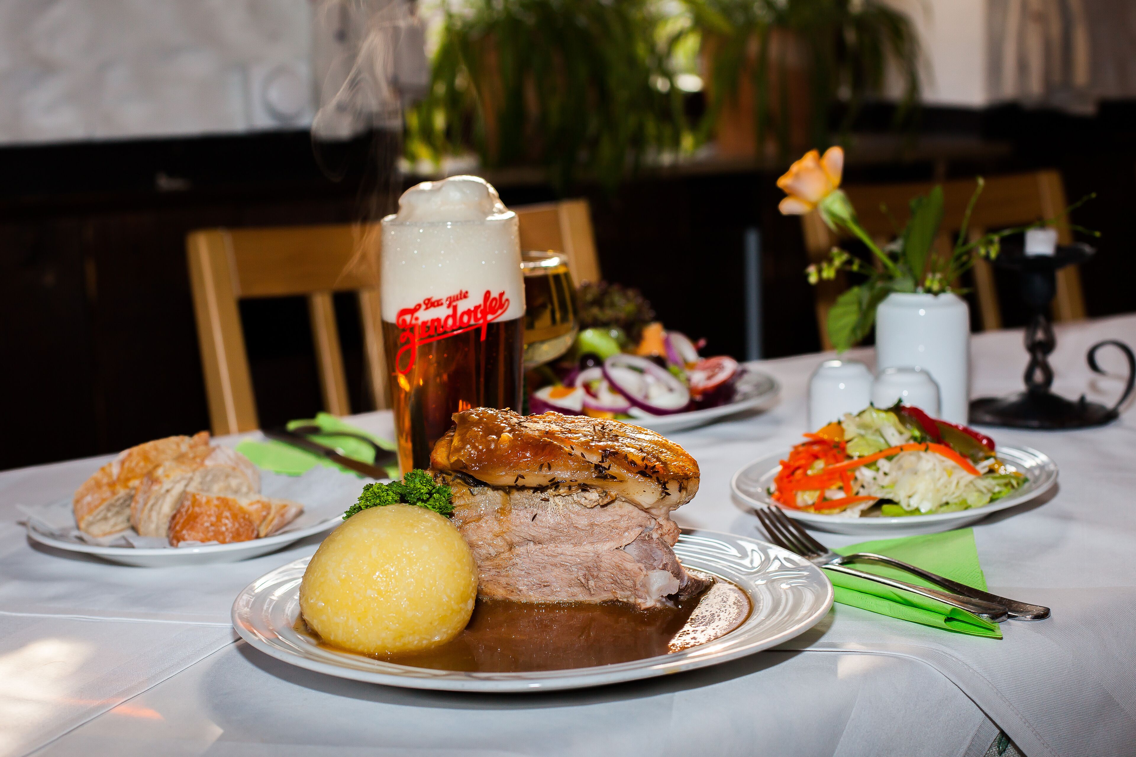lunch and dinner served, german cuisine