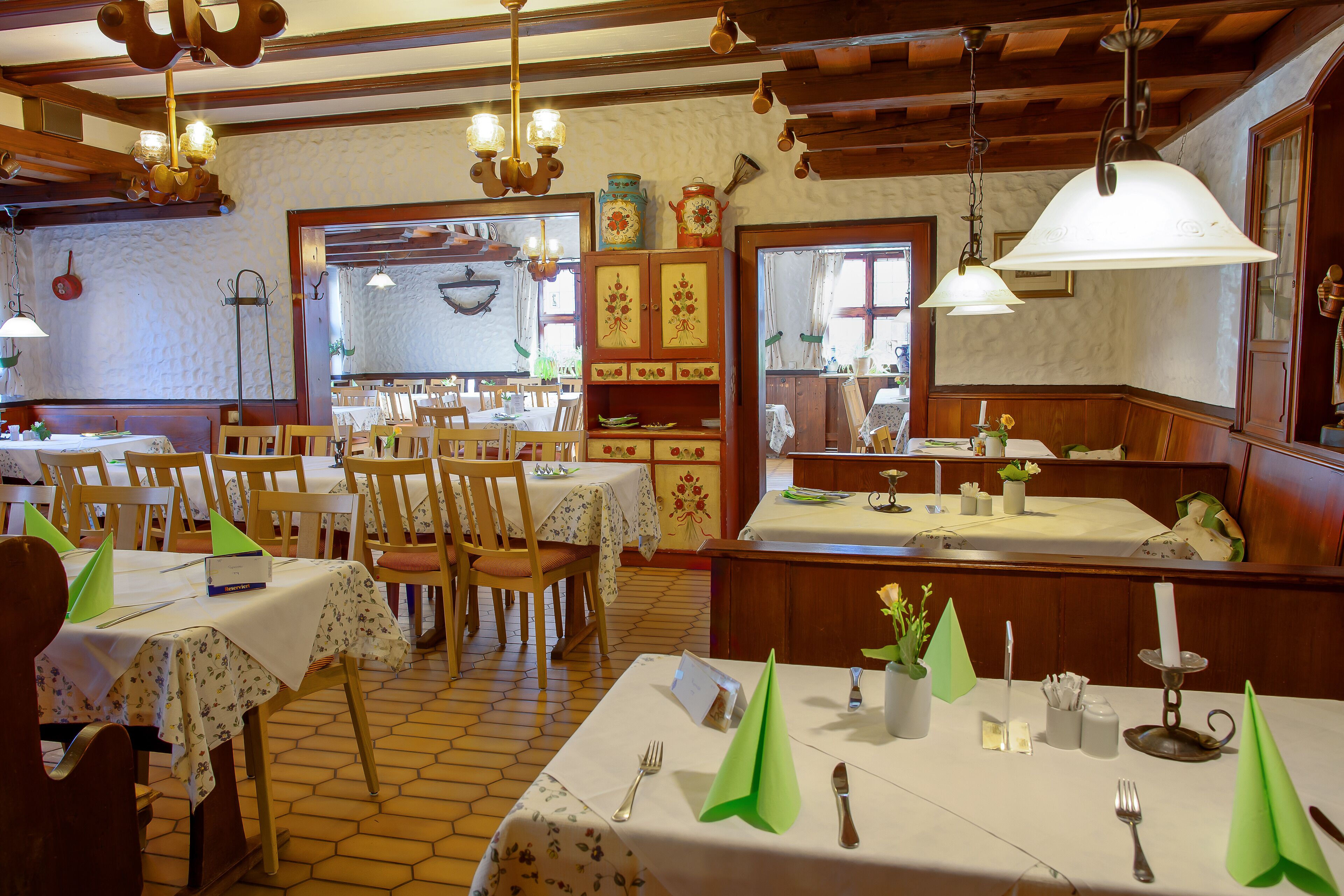 Lunch and dinner served, German cuisine