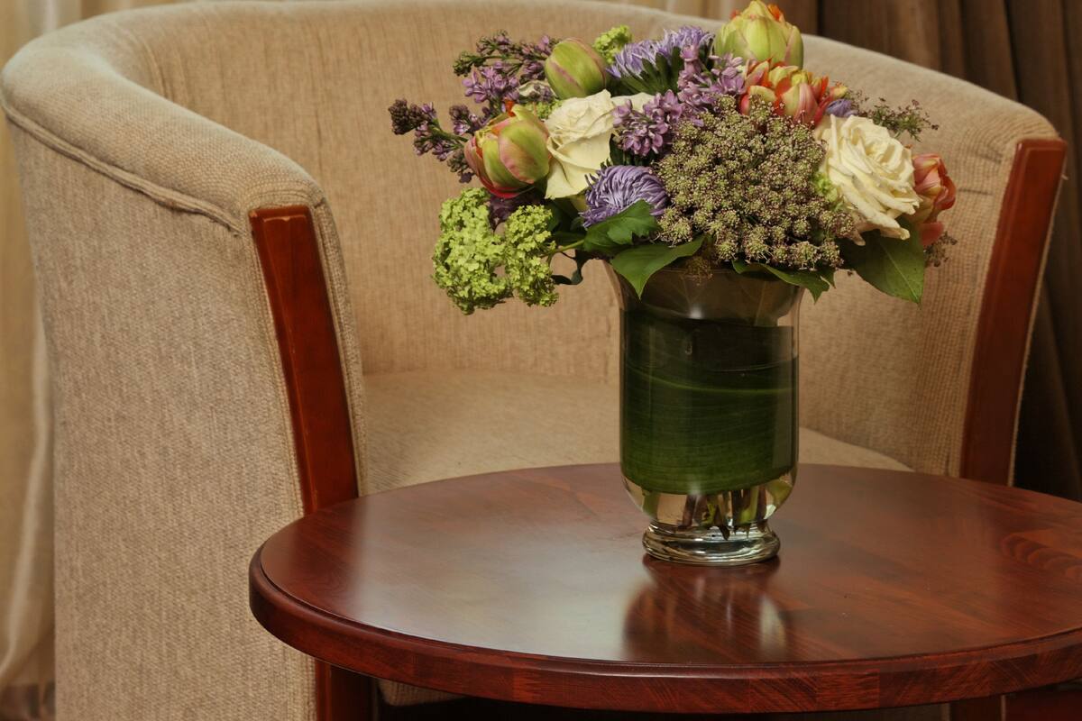 Deluxe-Doppelzimmer zur Einzelnutzung | Wohnbereich | Plasmafernseher