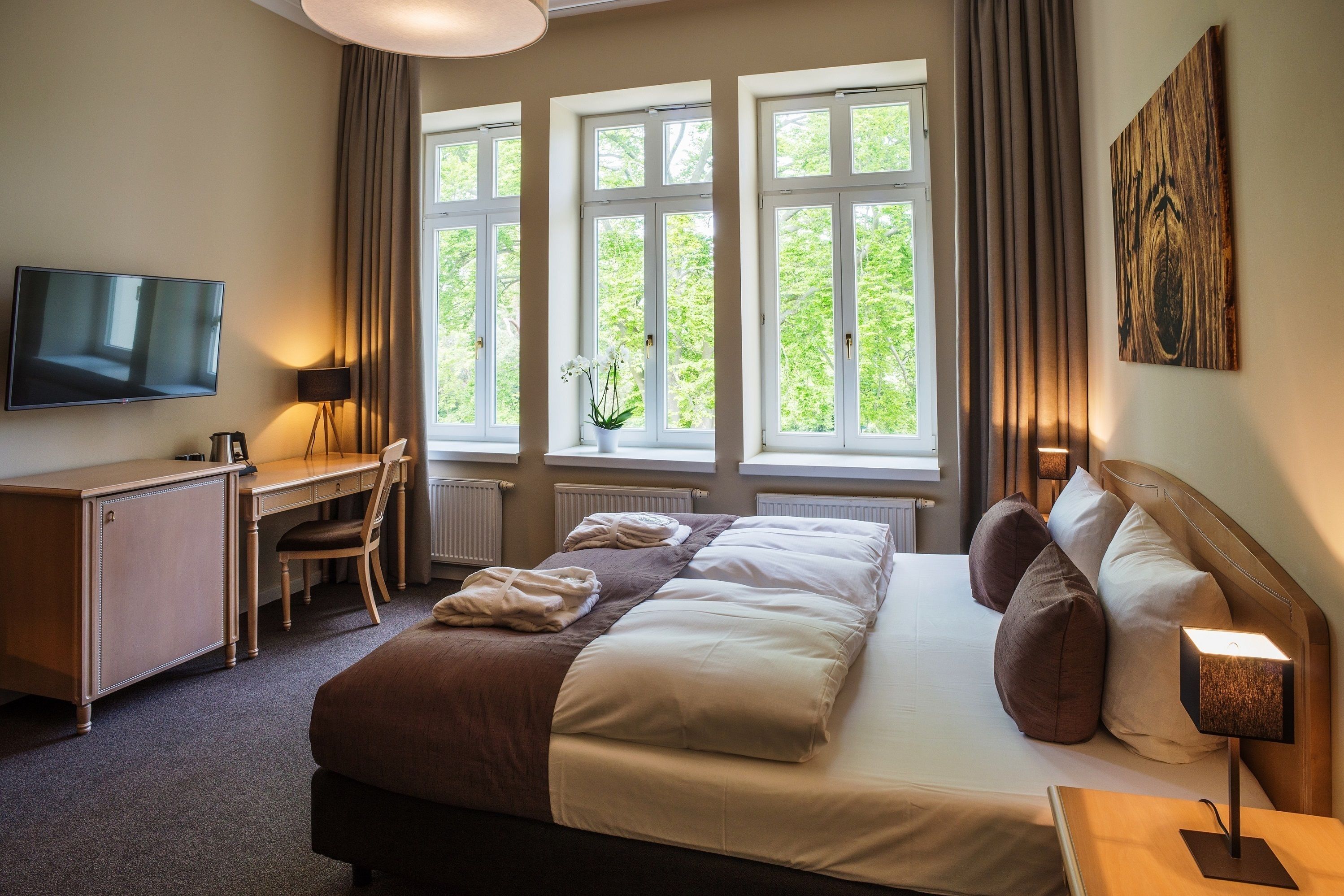 Deluxe-Doppelzimmer (Promenade) | Minibar (mit einigen kostenlosen Artikeln), Zimmersafe