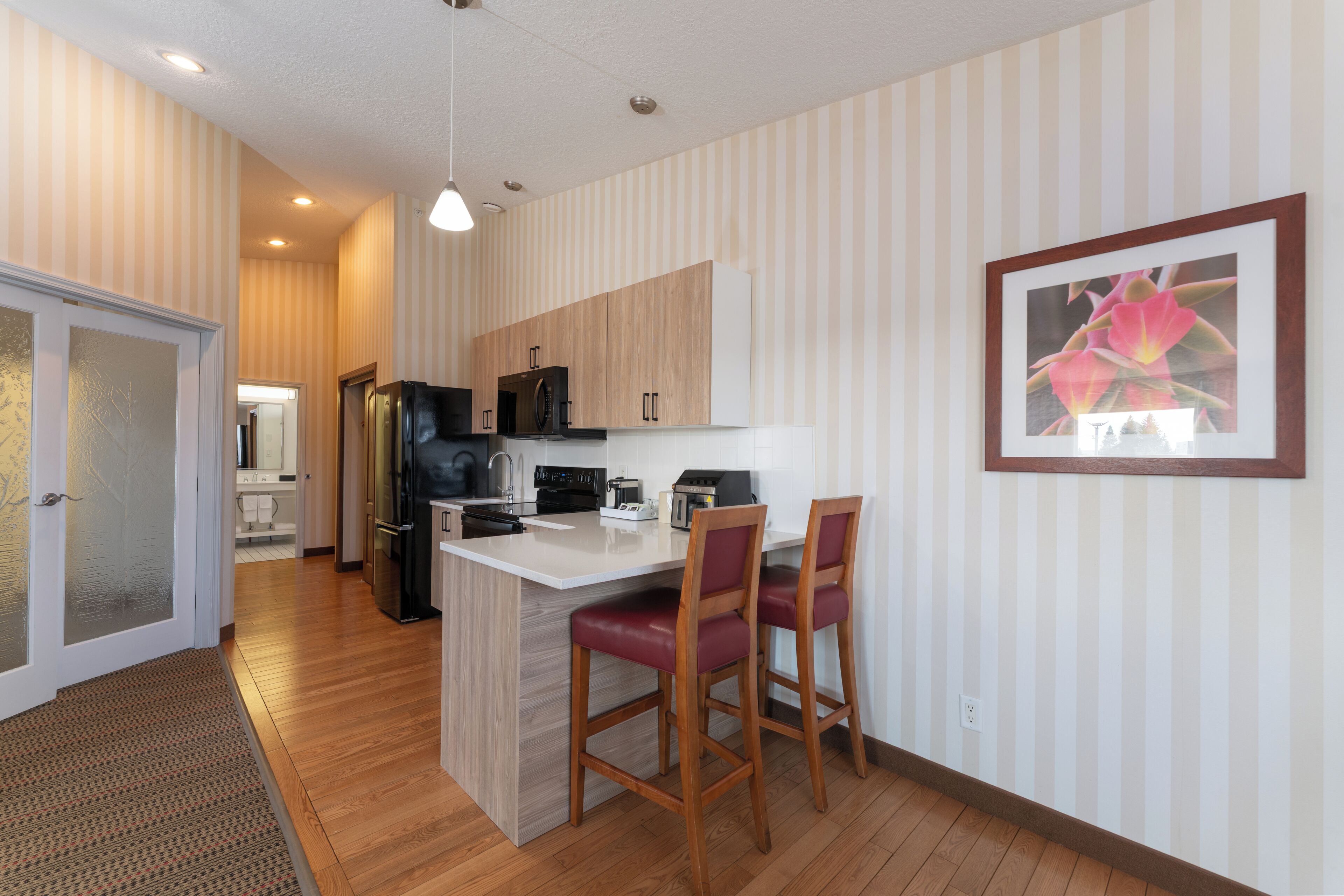 Superior Room, Fireplace | Private kitchen | Coffee/tea maker