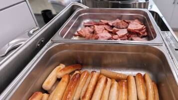 Petit déjeuner buffet compris tous les jours
