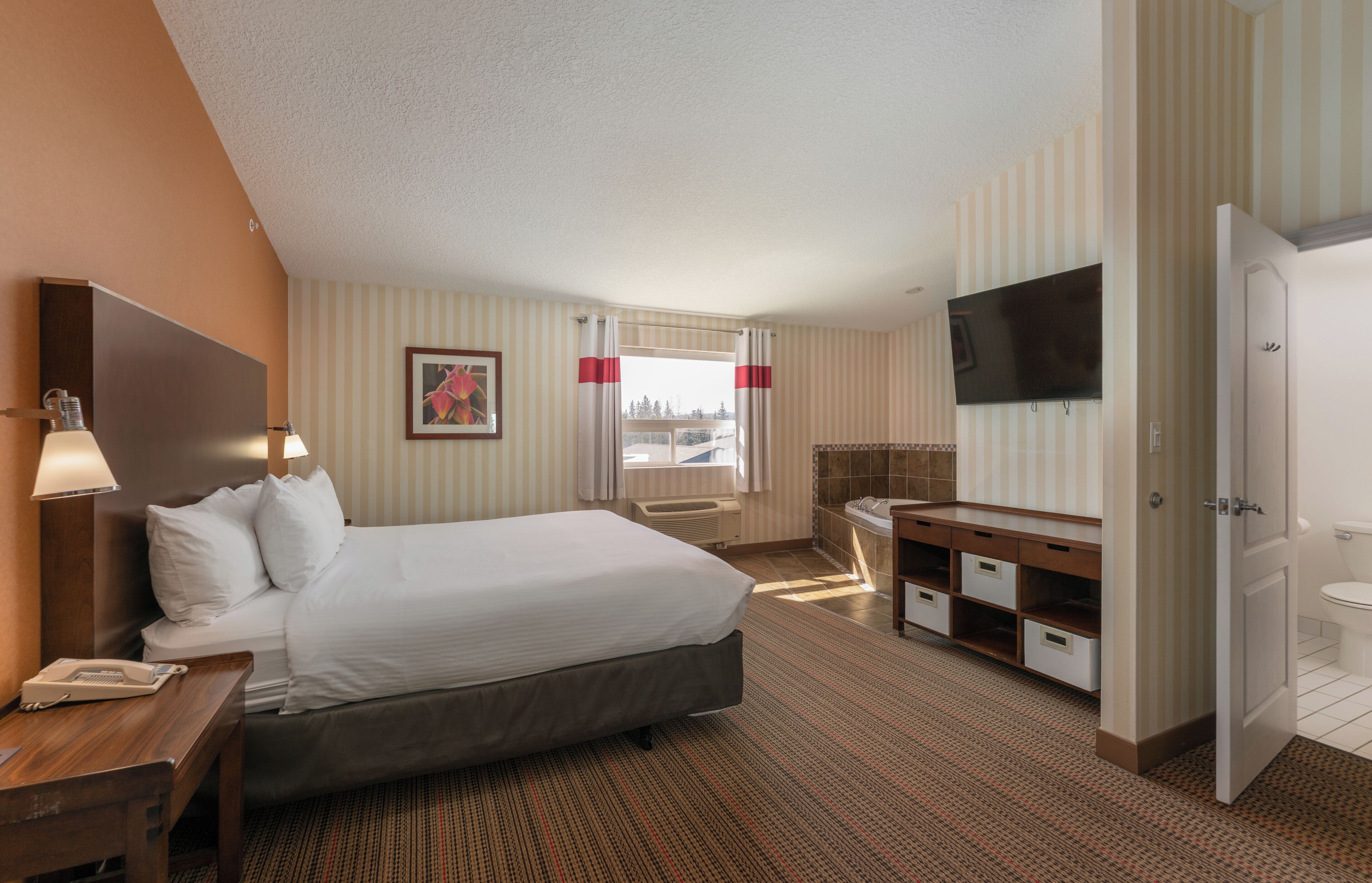 Superior Room, Fireplace