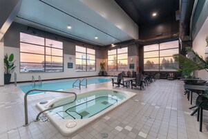 Una piscina techada