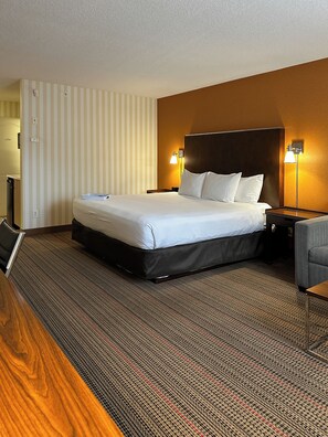 Standard Room, 1 King Bed