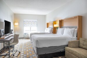 Desk, iron/ironing board, free WiFi, bed sheets - Holiday Inn Toledo-Maumee (I-80/90) by IHG (Maumee)