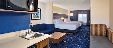 Zimmersafe, Schreibtisch, Verdunkelungsvorhänge, schallisolierte Zimmer