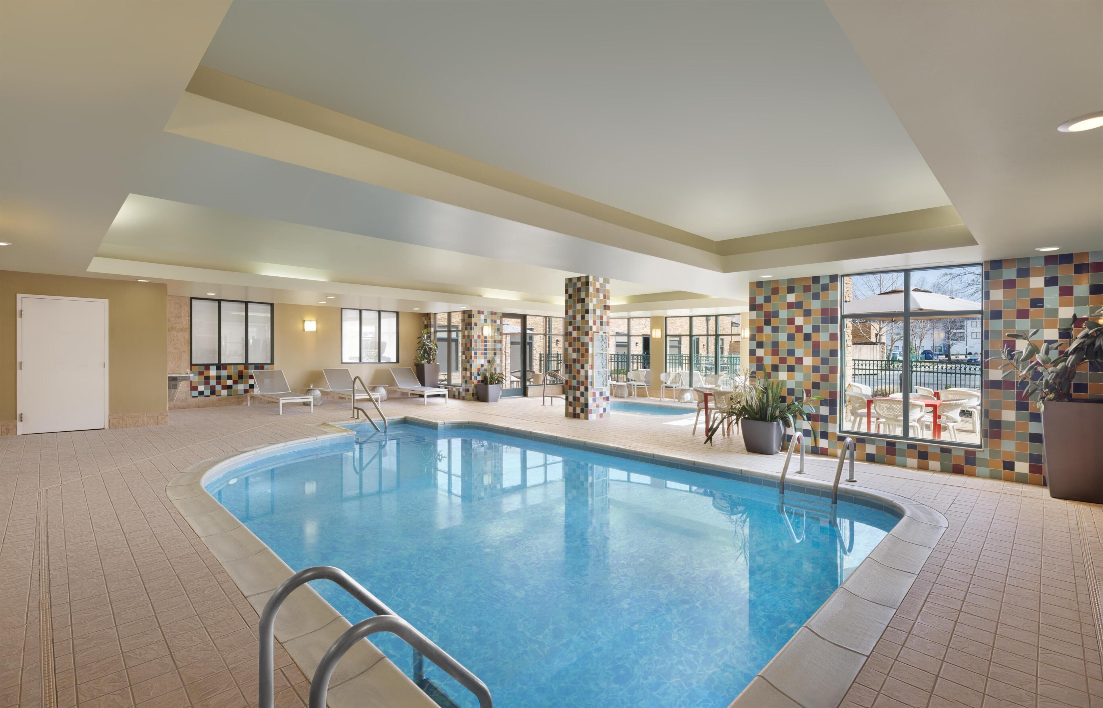 Piscine intérieure