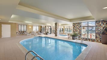 Piscine intérieure