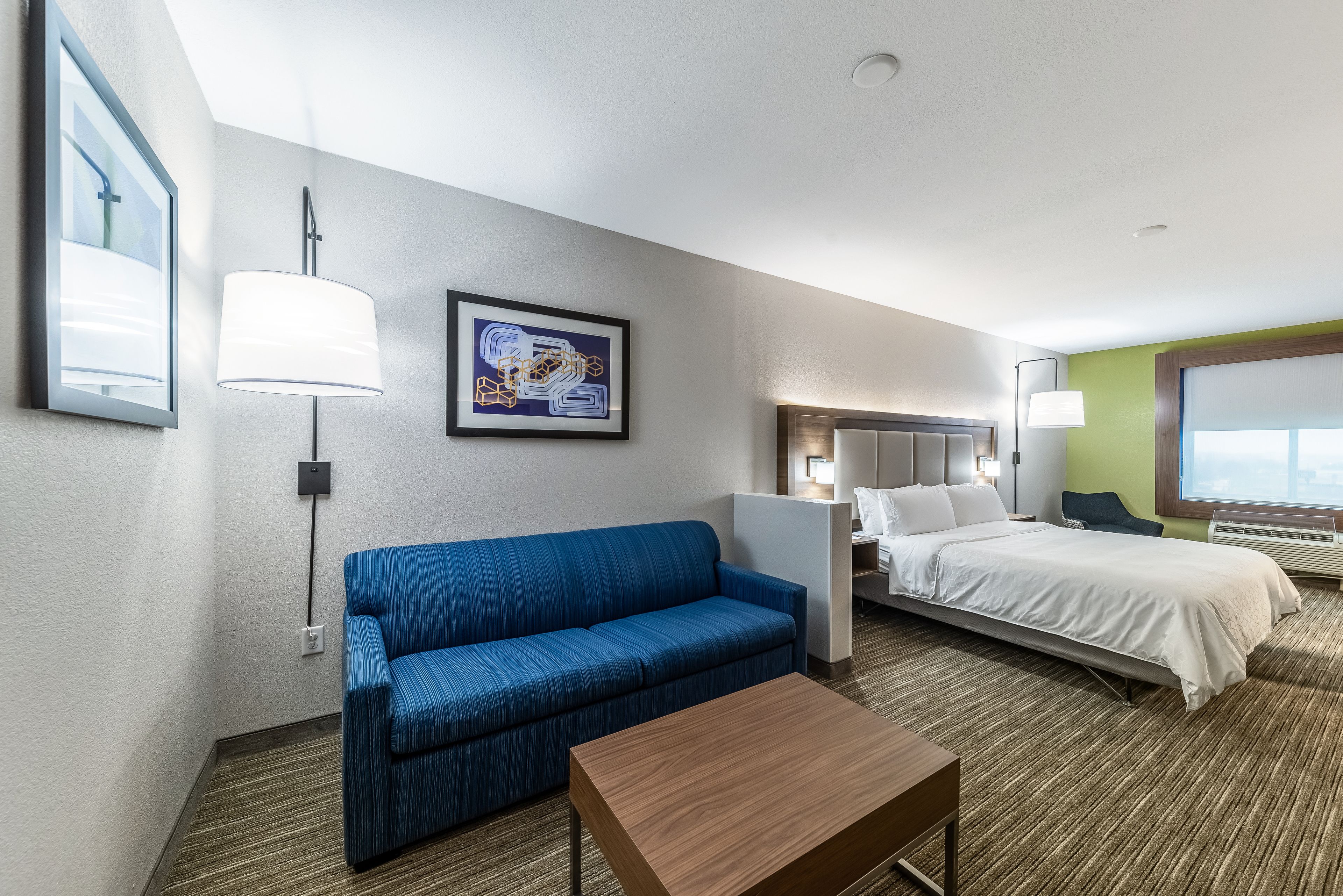 suite, 1 king bed | 1 bedroom, in-room safe, desk, laptop workspace
