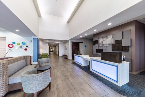 Holiday Inn Express & Suites Fort Worth - Fossil Creek by IHG