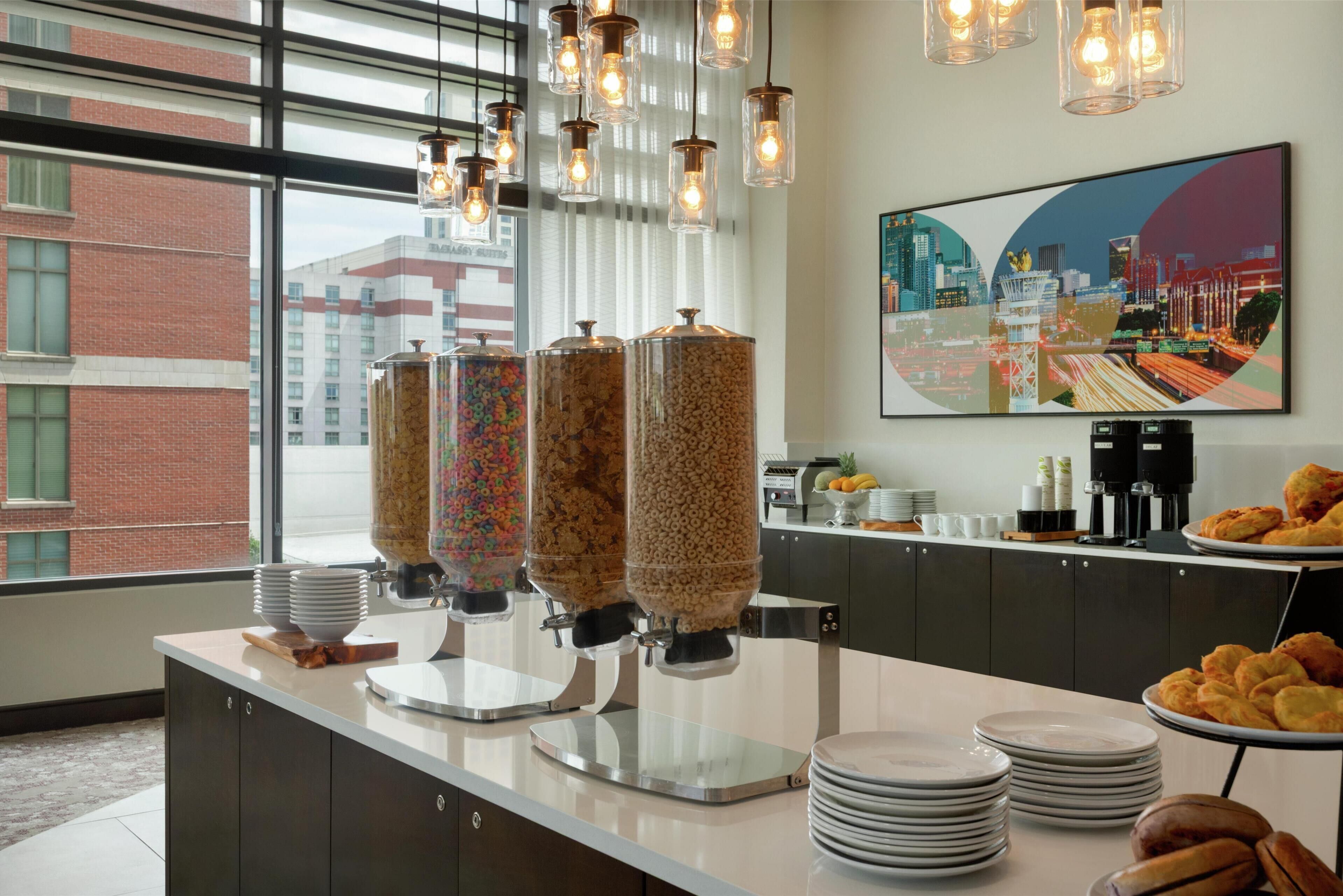 Dagelijks ontbijtbuffet (USD 17.95 per persoon)