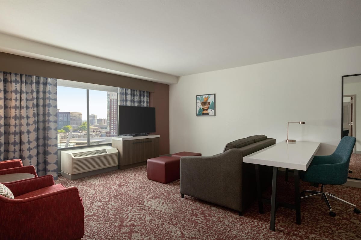 Deluxe suite, 1 slaapkamer | 1 slaapkamer, hypoallergeen beddengoed, donsdekens