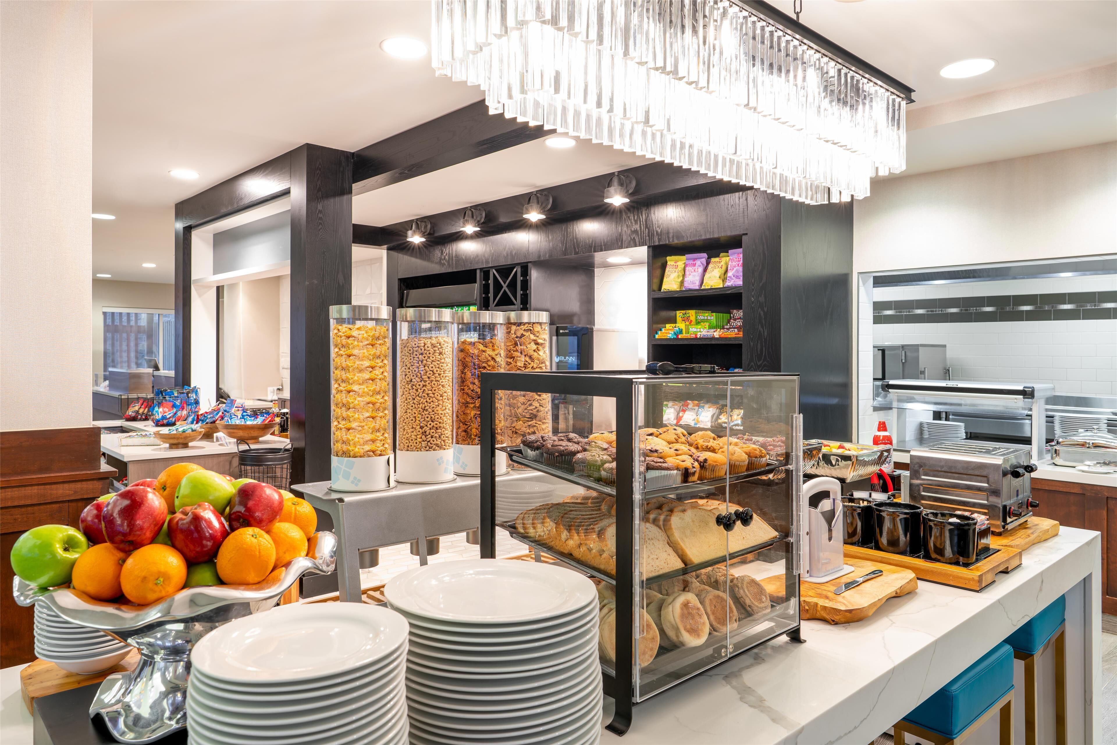 daily cooked-to-order breakfast for a fee