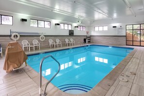 Indoor pool - Hampton Inn Omaha West-Lakeside (Omaha)