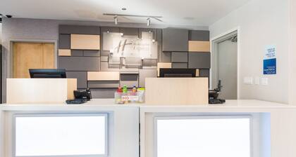 Holiday Inn Aurora North - Naperville by IHG