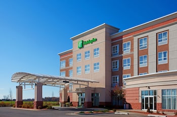 Holiday Inn Aurora North - Naperville by IHG