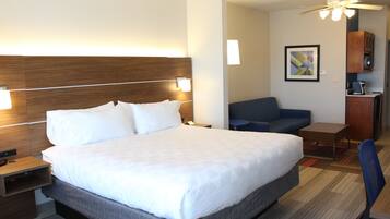 In-room safe, desk, laptop workspace, iron/ironing board