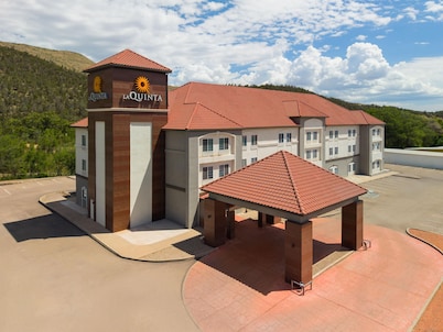 La Quinta Inn & Suites by Wyndham Ruidoso Downs