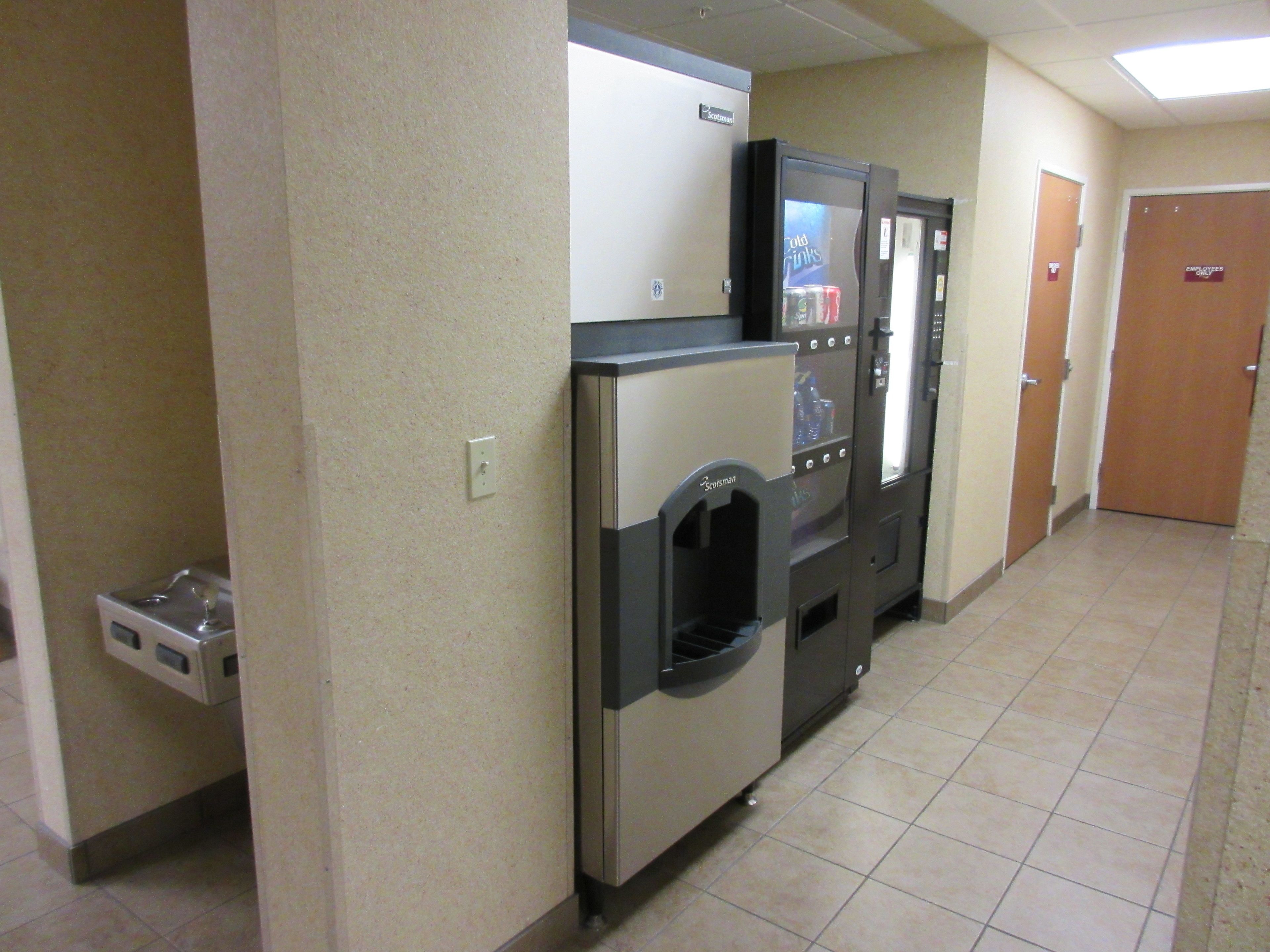 تفاصيل الفندق من الداخل