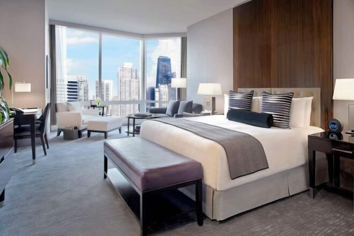 Premium bedding, down duvets, pillow-top beds, minibar